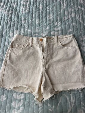 Universal Thread Cream Raw-Hem Denim Shorts